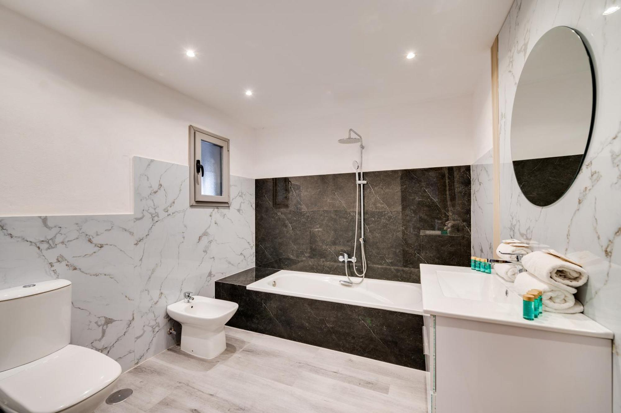 Apartament Vacation Marbella I Stylish 5Bdr Penthouse, Sea And Marina View Zewnętrze zdjęcie