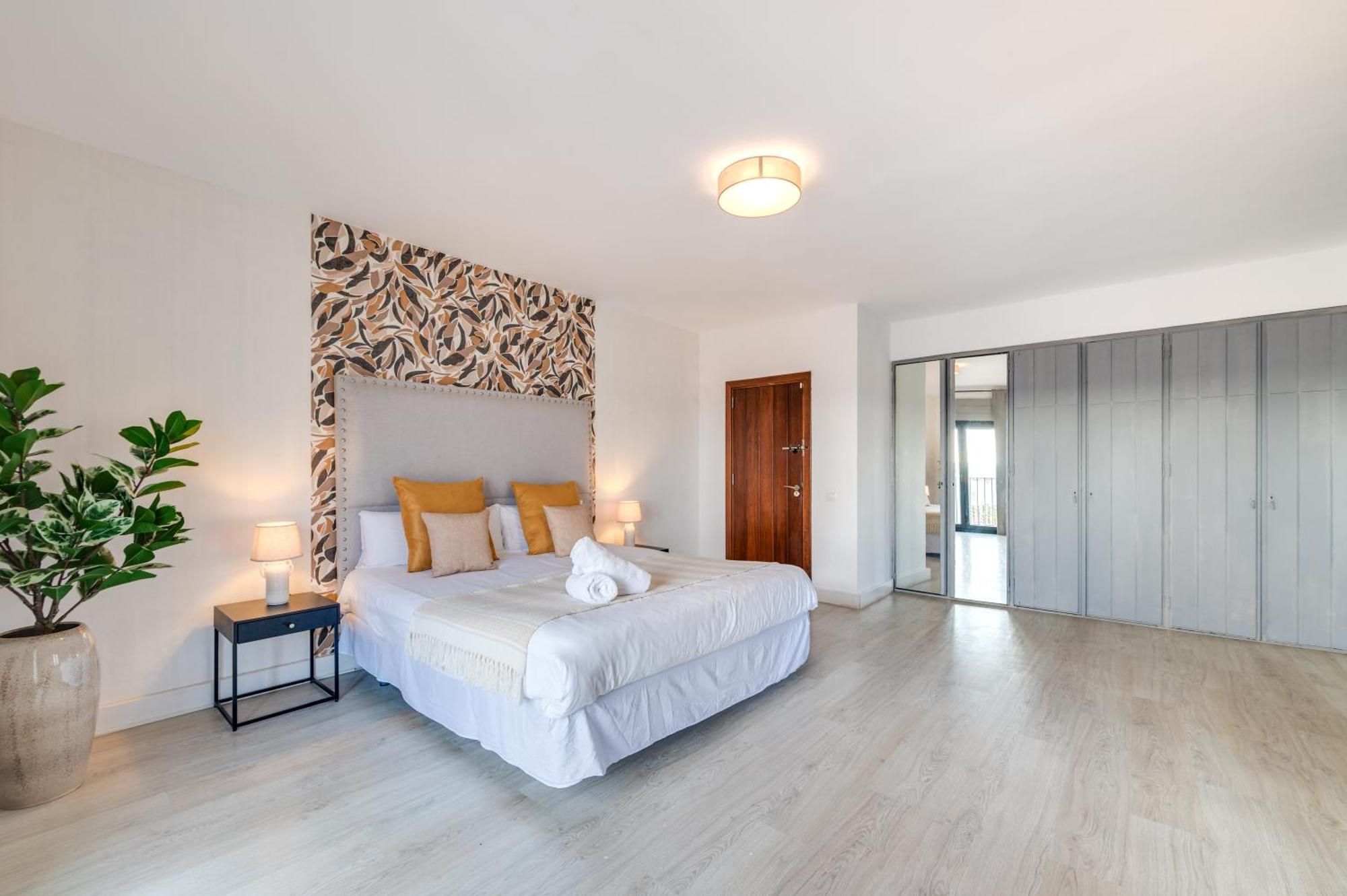 Apartament Vacation Marbella I Stylish 5Bdr Penthouse, Sea And Marina View Zewnętrze zdjęcie